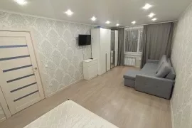Продаю 1 комнатную квартиру по улице Генерала Глазунова д. 19